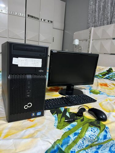 Fujitsu desktop full