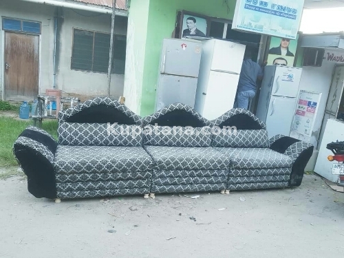 SOFA BEI 200K MAONGEZ YAPO 0673494638