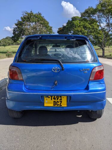 TOYOTA VITZ