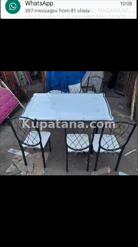 Dining Table Na Viti Vyake Bei 300,000