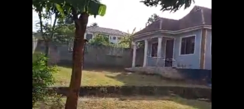 NYUMBA 2 KUBWA PAMOJA MSAKUZI