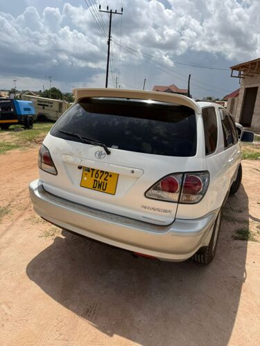 Toyota harrier 2az