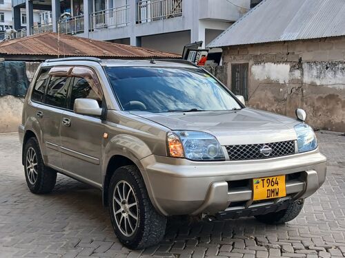 NISSAN X TRAIL
