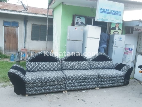 SOFA LA WATU WATATU BADO JIPYA BE 200K 0673494638