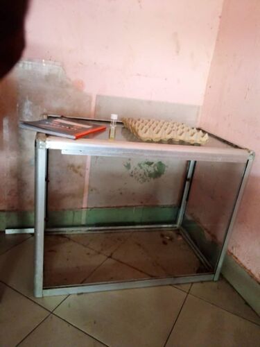 KABATI YA CHIPSI NA VITAFUNWA