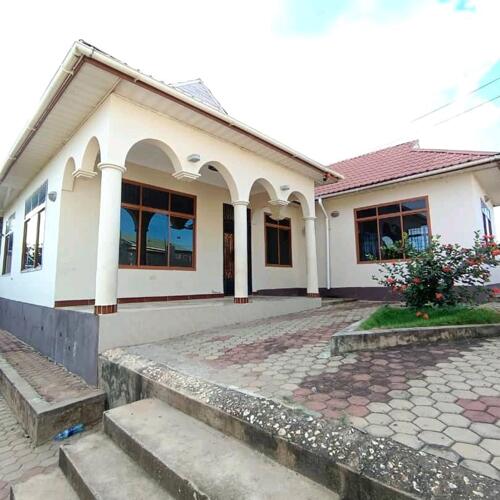 HOUSE FOR RENT/AT KIMARA MWISHO