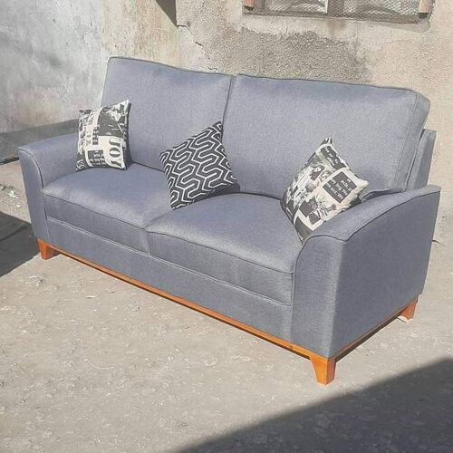 Sofa mpya kabisa