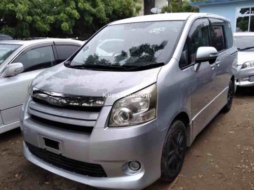 Toyota Noah New Shape 2008