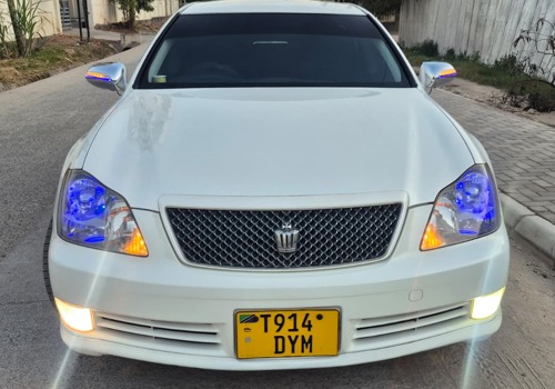 NAUZA TOYOTA CROWN ATHLETE 