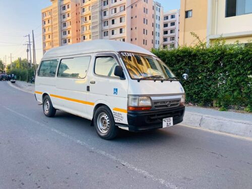 Toyota Hiace DQN 2RZ Automatic
