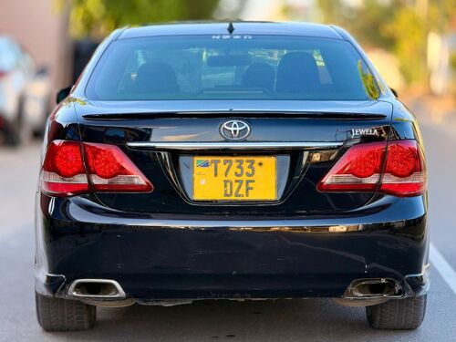 NAUZA TOYOTA CROWN ATHLETE 