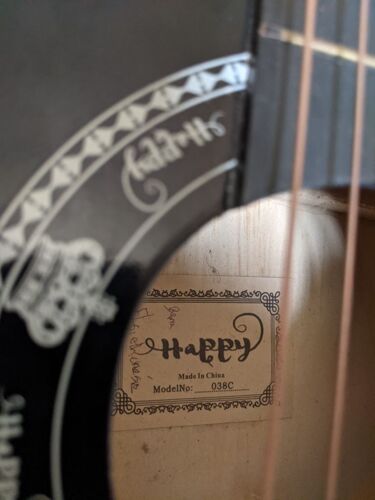 Guitar happy 038C