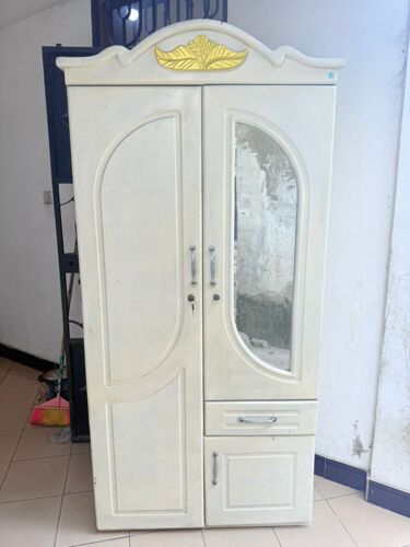 Kabati milango2 la nguo