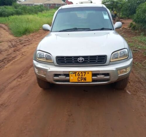 TOYOTA RAV4 INAUZWA 3.8M