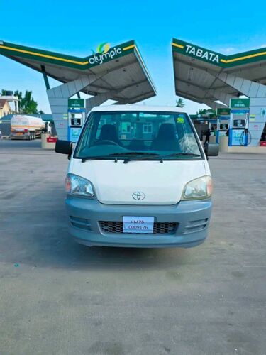 TOWN HIACE NAUZA NEW 