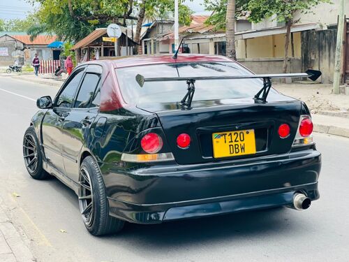 Toyota altezza