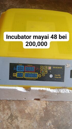 Incubator machine 48 eggs