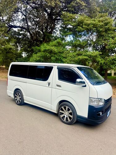 Toyota Hisce