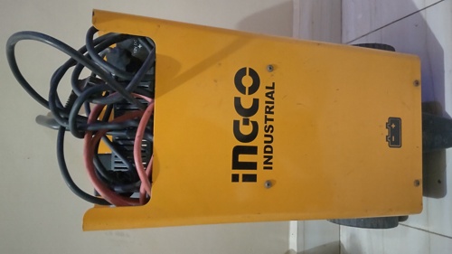 INGCO BATTERY CHARGER