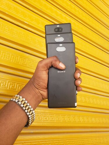 SONY EXPERIA 10 64GB RAM4 