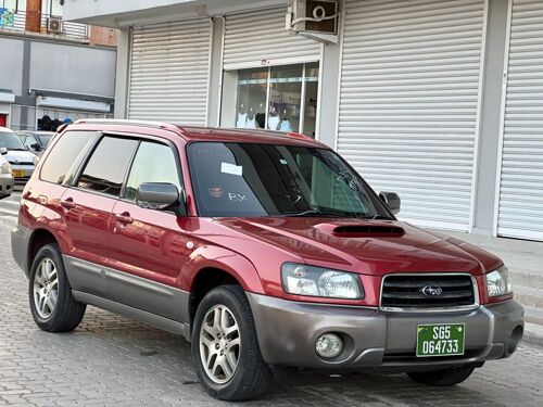 Subaru forester  mwaka 2004