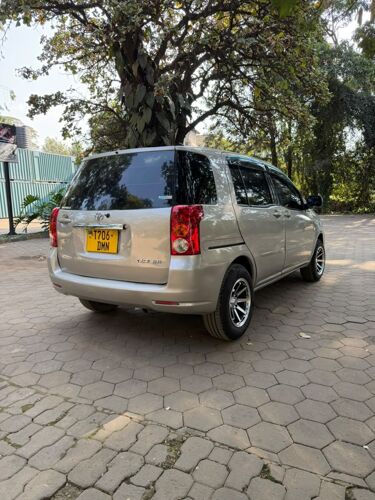 Toyota Raum