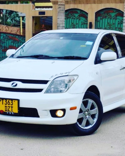 Toyota ist Bampa Kubwa Inauzwa