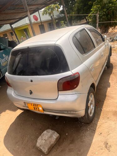 VITZ OLD HAIWAKI SHIDA UMEME