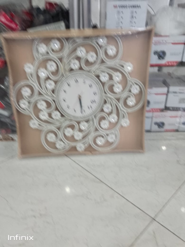 Watch/ Saa Ya Ukutani
