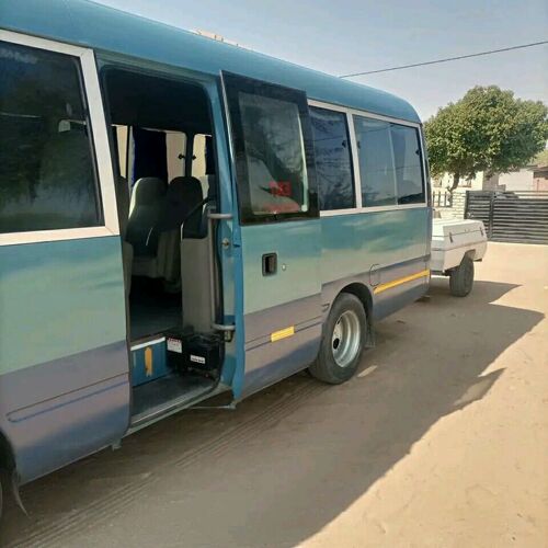 Toyota coaster mpya