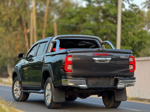 2017 TOYOTA HILLUX 