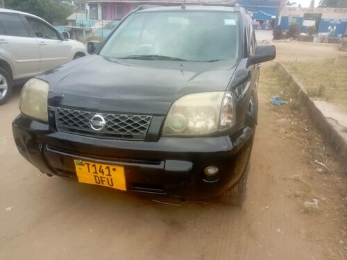 Nissan xtral 0782485584