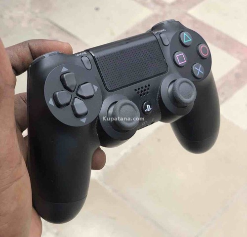 ORIGINAL PS4 PADS