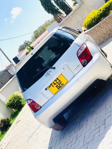 TOYOTA IST