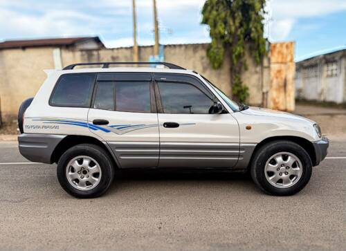 NAUZA TOYOTA RAV4 NGUMU 