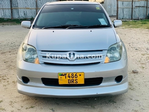 Toyota Ist 