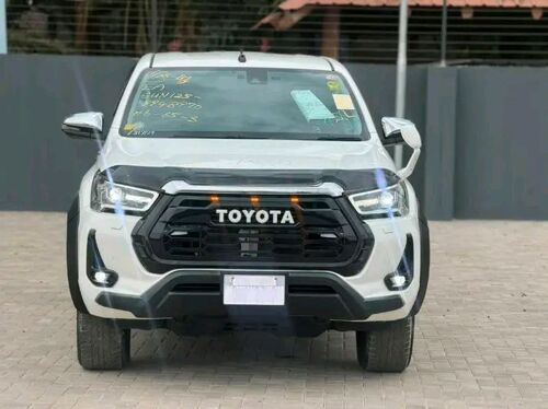 TOYOTA NAUZA NEW SAFI SANA 