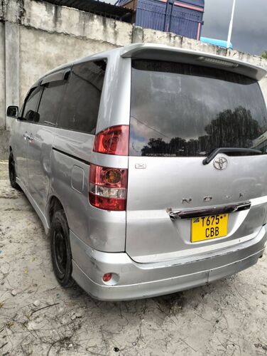 TOYOTA NOAH NEW MODEL