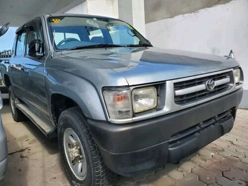 HILUX TOYOTA BEI ML32 SAFI