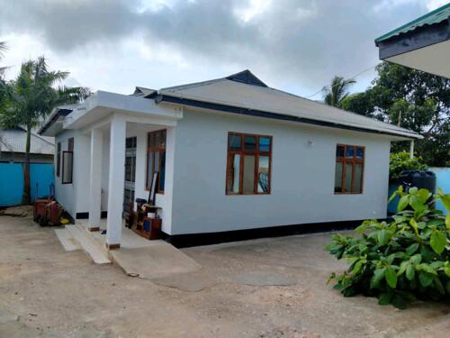 Zinauzwa, 3 Bedrooms House & Frame 3, Goba - Dar es Salaam