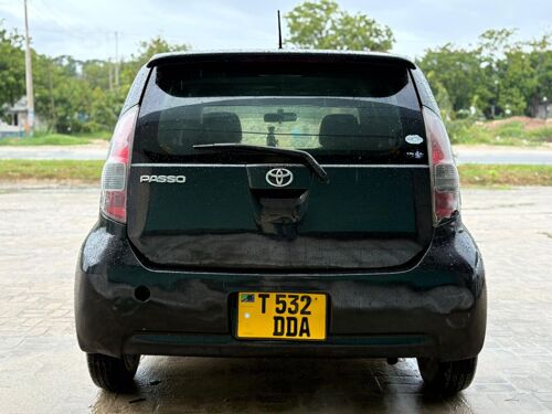 NAUZA TOYOTA PASSO
