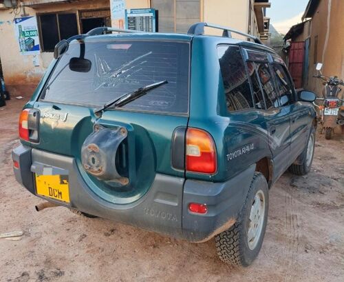 Toyota RAV4 old 