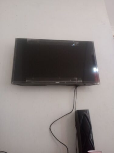 Samsung flat 32  inches
