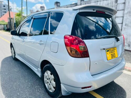 Toyota Spacio DRD 1490cc