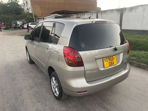 Toyota special inauzwa 8