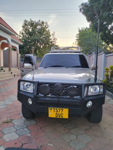 Nissan safari 
