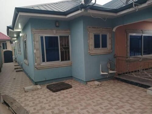 House for rent at masaki Bakhr