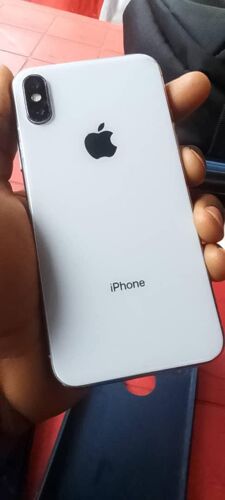 Iphone x gb 128 batter 100