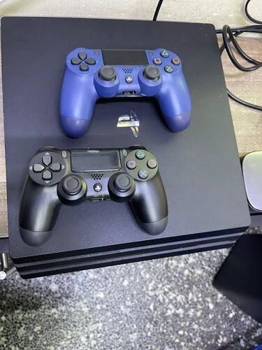 PS4 PRO