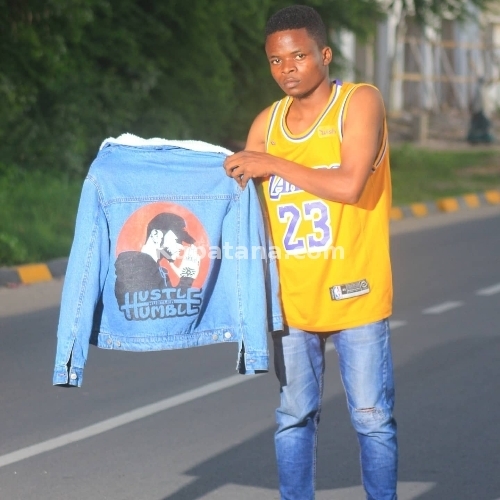 TUNAPRINT T-SHIRT, JERSEY,MIFUKO,VIKOMBE,VIROBA MABANGO KWA BEI POA